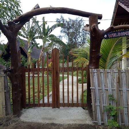 Rose Bungalow Hotel Pemenang Luaran gambar