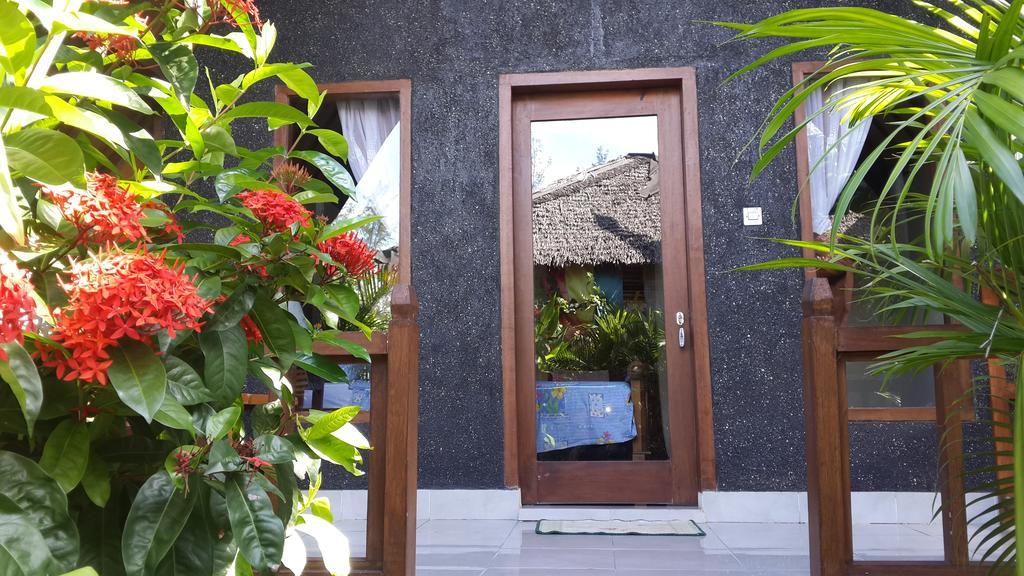 Rose Bungalow Hotel Pemenang Luaran gambar