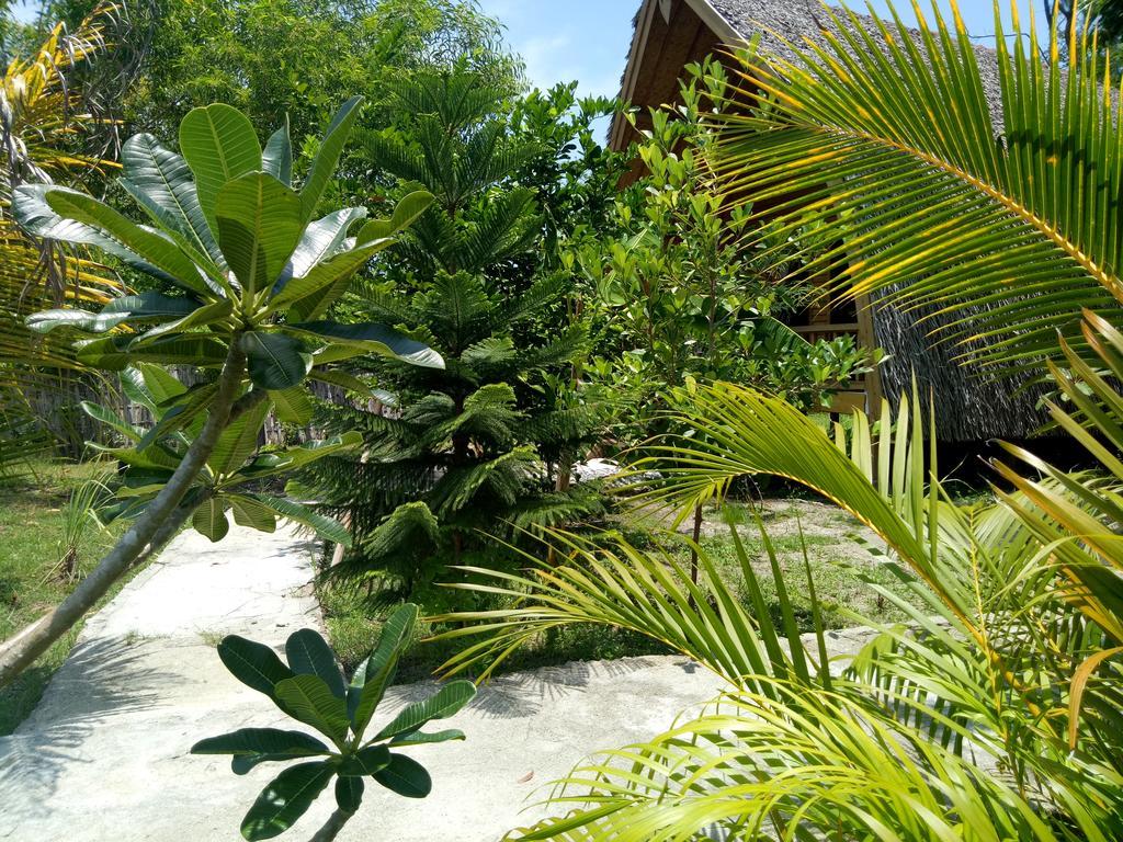 Rose Bungalow Hotel Pemenang Luaran gambar