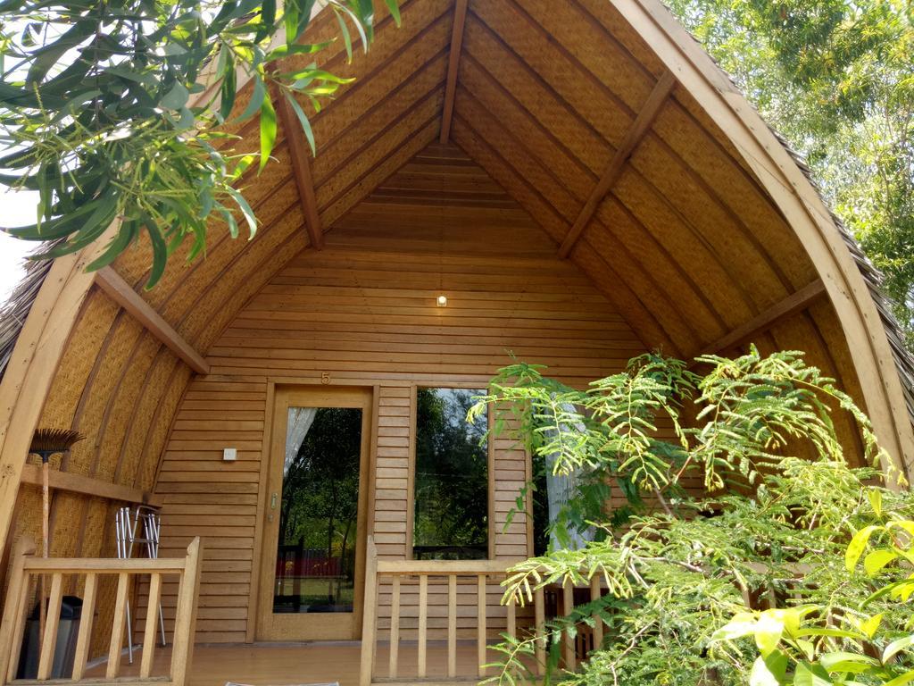 Rose Bungalow Hotel Pemenang Luaran gambar