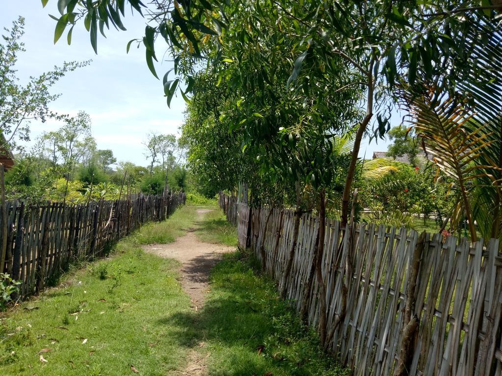 Rose Bungalow Hotel Pemenang Luaran gambar