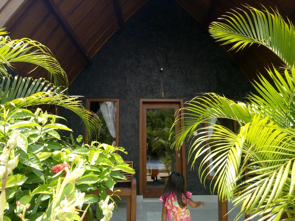 Rose Bungalow Hotel Pemenang Luaran gambar