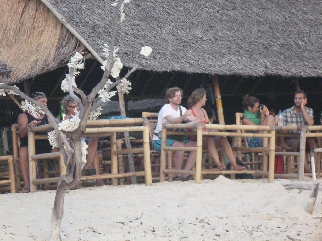 Rose Bungalow Hotel Pemenang Luaran gambar