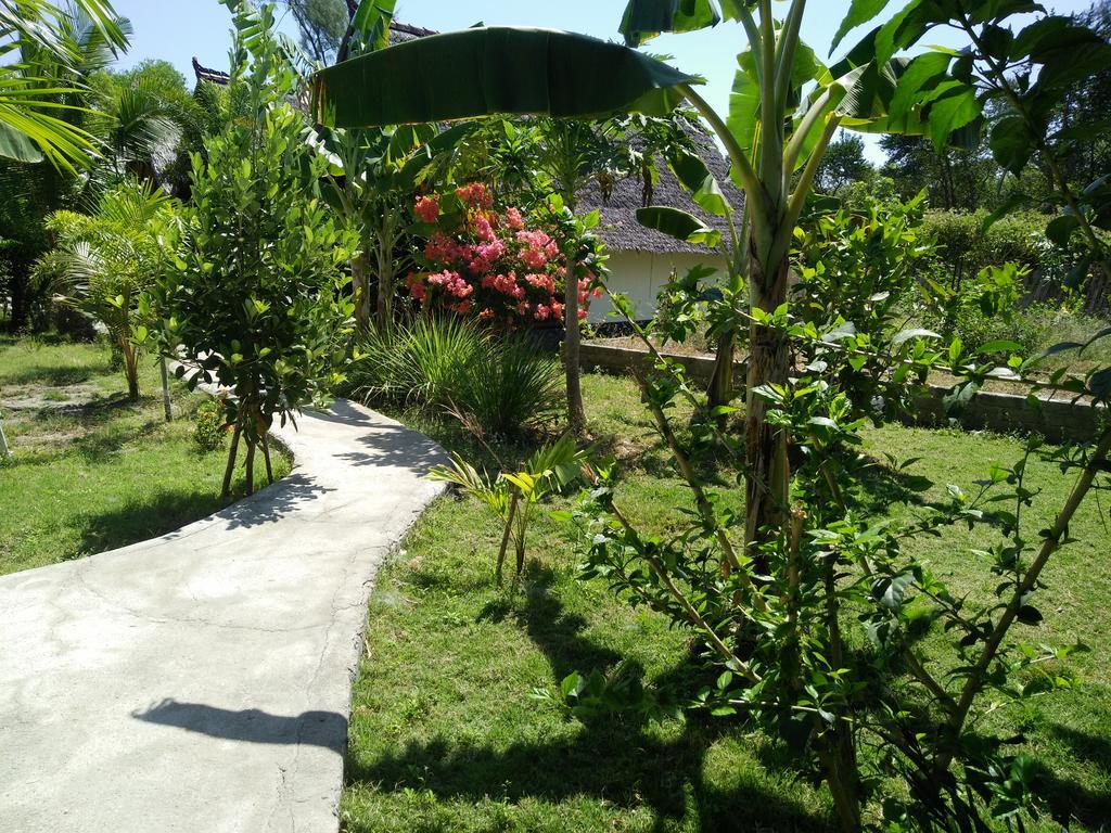Rose Bungalow Hotel Pemenang Luaran gambar