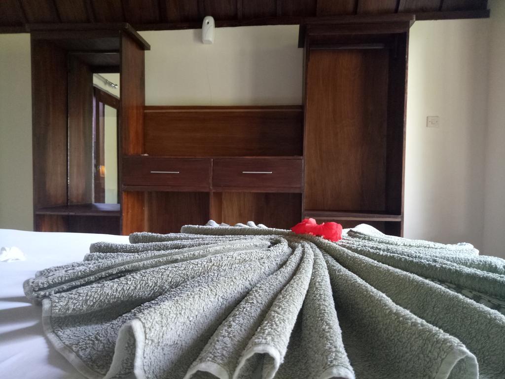 Rose Bungalow Hotel Pemenang Luaran gambar