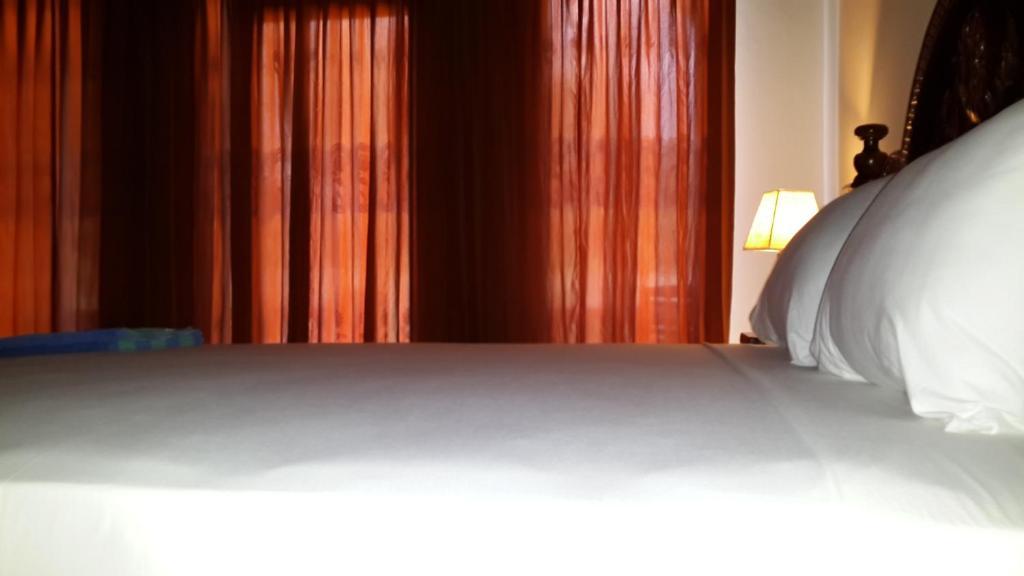 Rose Bungalow Hotel Pemenang Luaran gambar