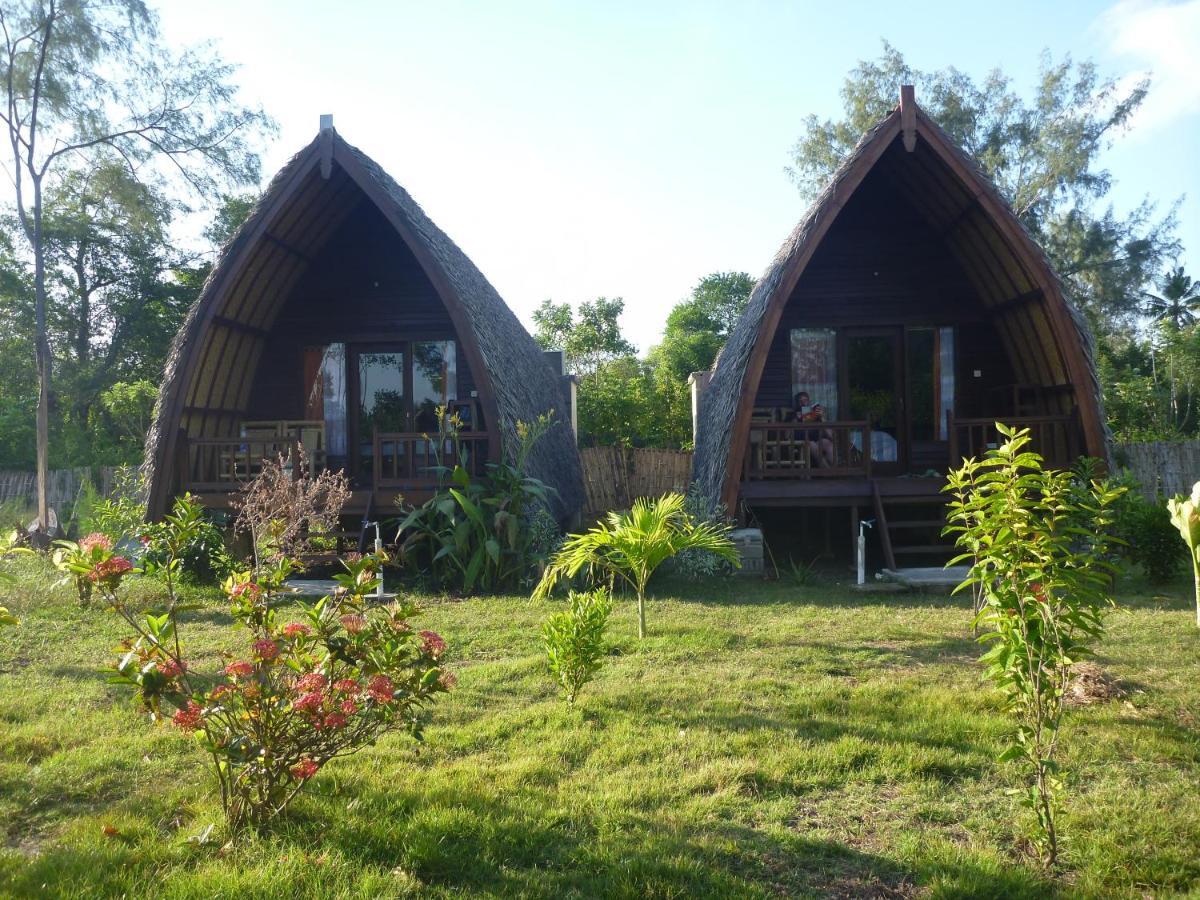 Rose Bungalow Hotel Pemenang Luaran gambar